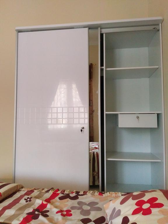 Jasmine Park Guest House Semarang Esterno foto