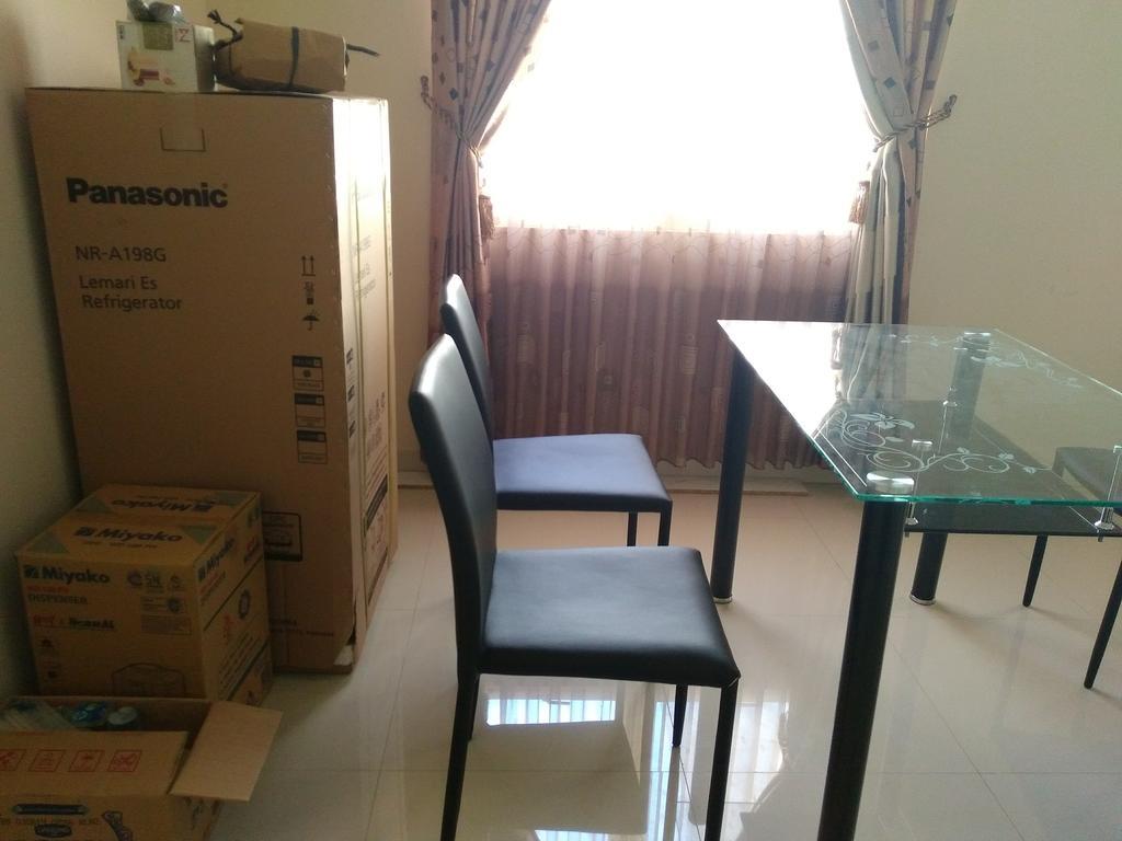 Jasmine Park Guest House Semarang Esterno foto